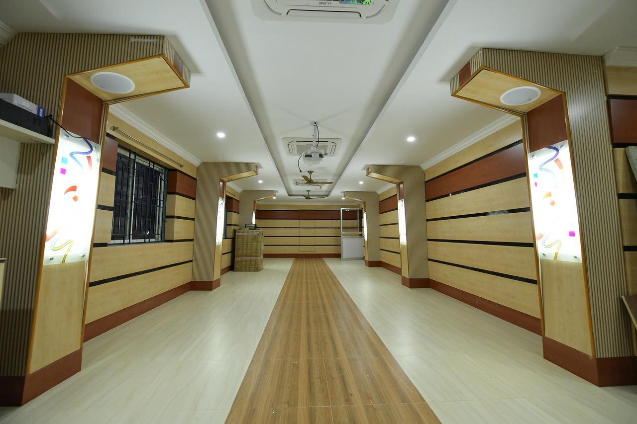 Hotel Apple Park Inn Tiruchirappalli Phòng bức ảnh