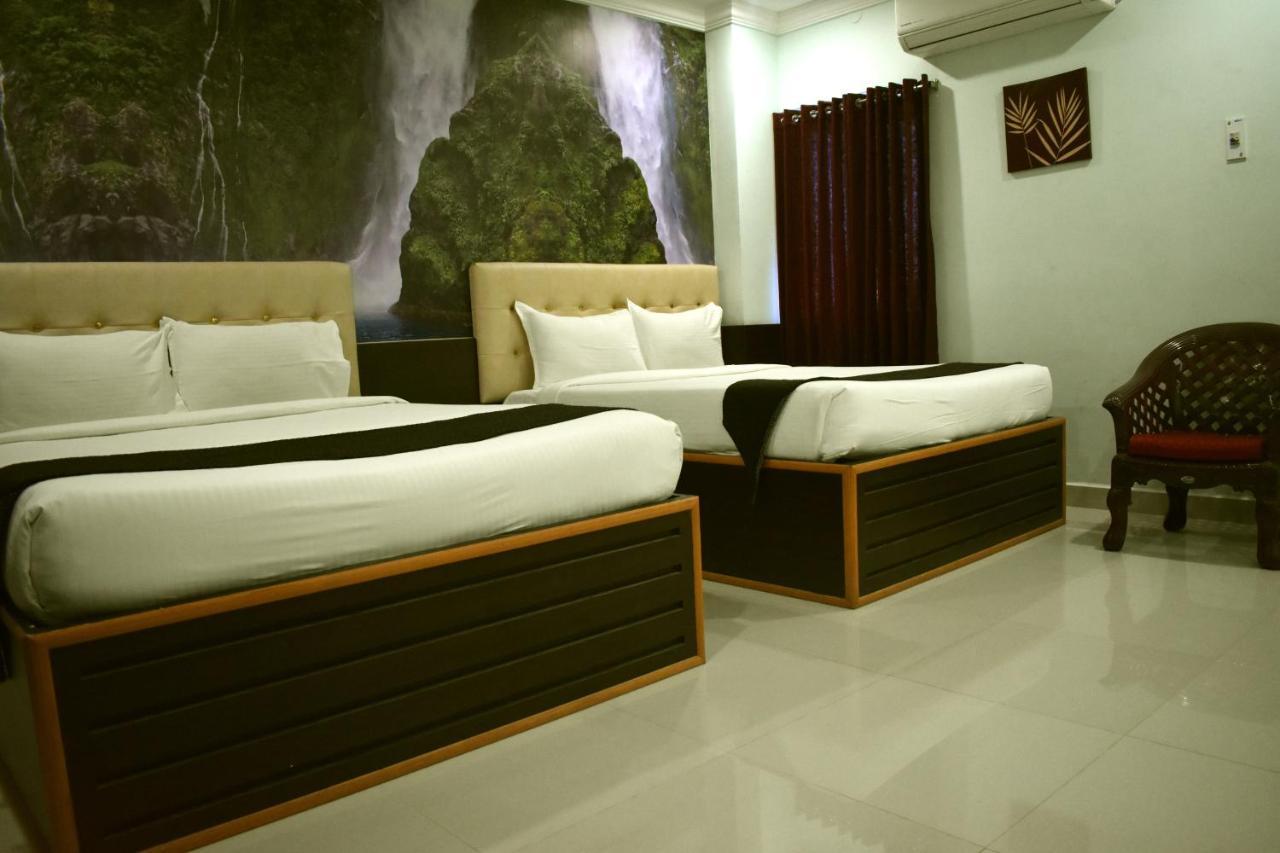 Hotel Apple Park Inn Tiruchirappalli Ngoại thất bức ảnh
